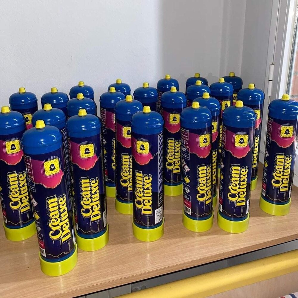 duluxe cream chargers.jpg duluxe cream chargers.jpg